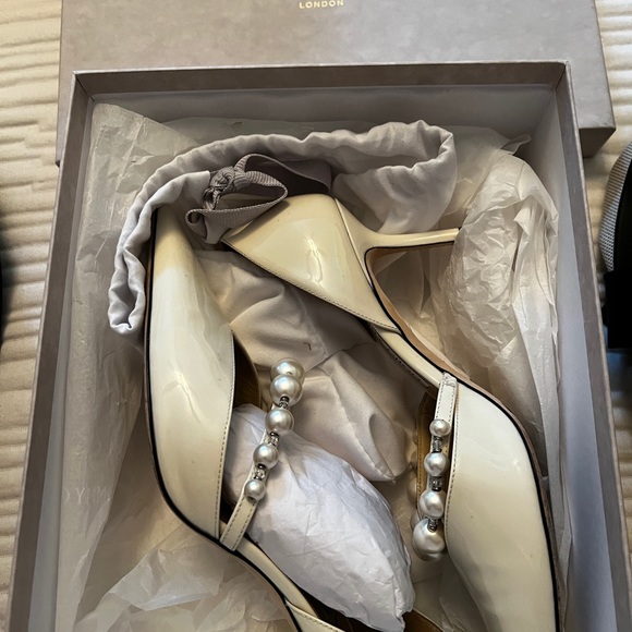 Jimmy Choo Aurelie 65MM patent bridal shoes - Picture 6 of 11